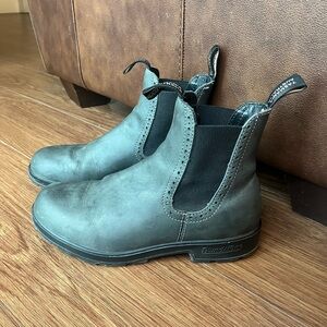 High Top Blundstones- Rustic Black